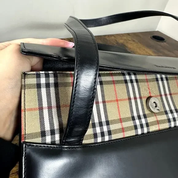 Burberry Nova Check Black Leather Shoulder Bag Authentic Vintage - Picture 10 of 16